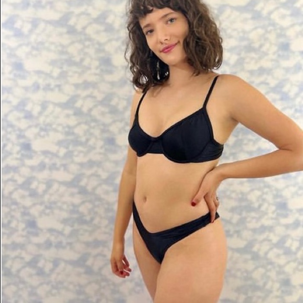 Black bikini set, high leg/80s style